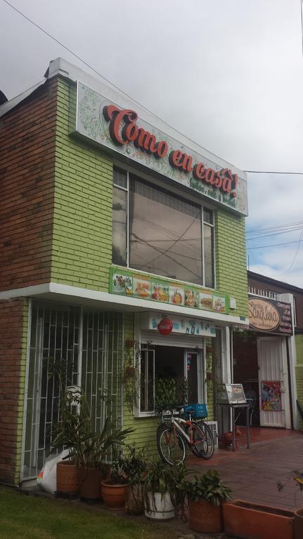 Como En Casa! Restaurante Y Hostal Bogota Exterior photo