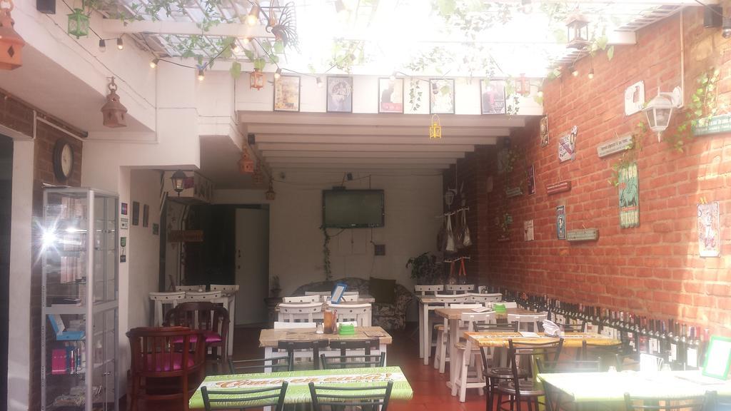 Como En Casa! Restaurante Y Hostal Bogota Exterior photo